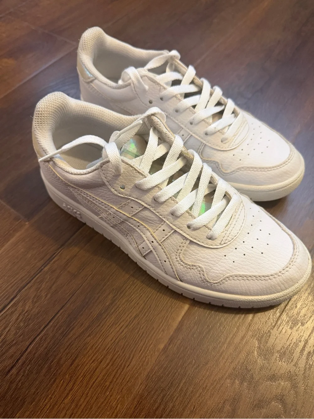 Women’s ASICS Japan S White/Iridescent Sneaker Size 6.5